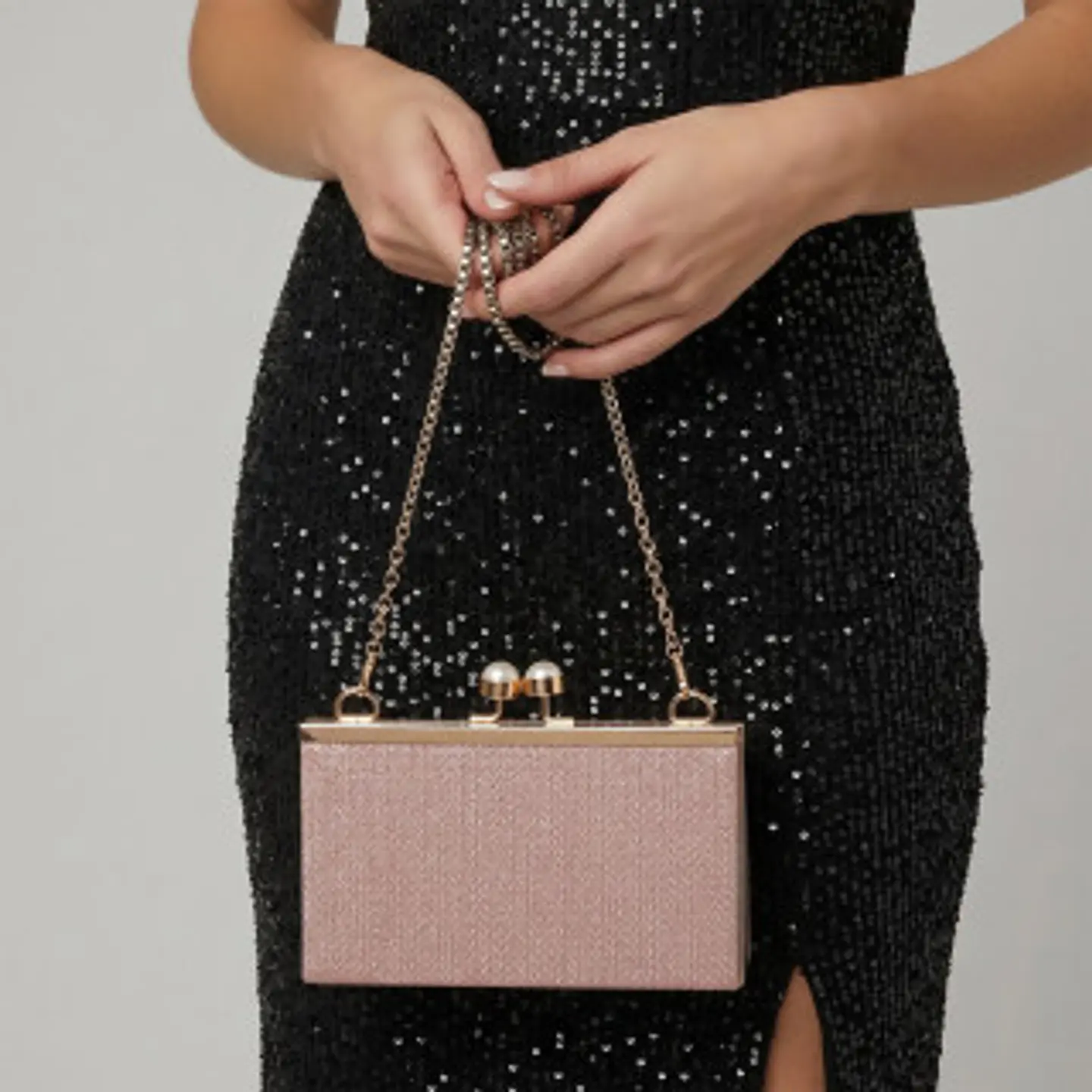 Sac banane avec fermeture à ressort et détails en perles 1
