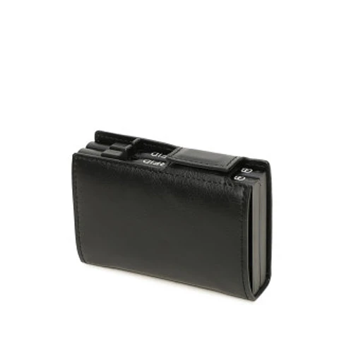 Porte cartes homme minimaliste lignes pures sobriété de luxe elegante