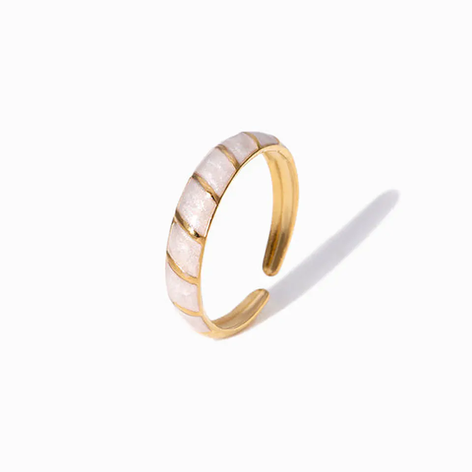 Bague Chic en Acier Inoxydable – Vintage 1