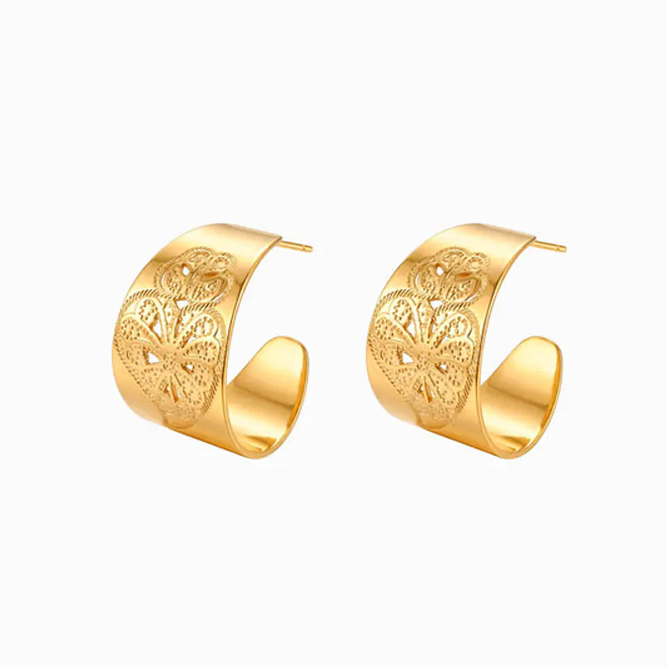 Boucles d'Oreilles Discrète Cœur de Viana – Acier 1