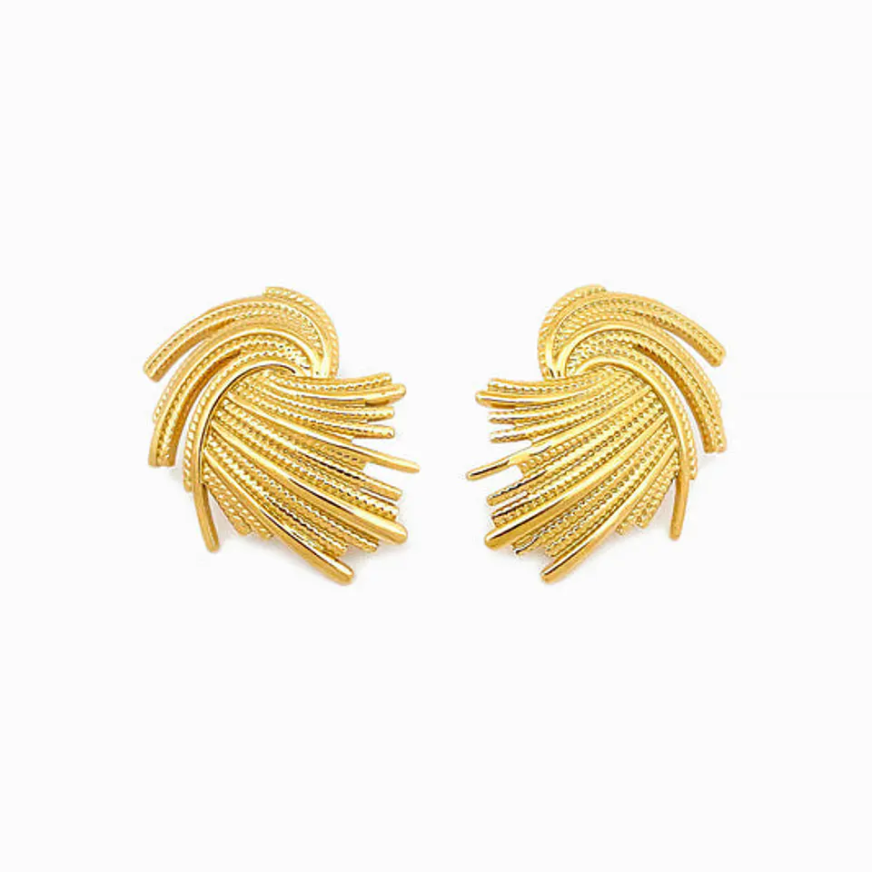 Boucles d'Oreilles Vintage Belle en Acier 1