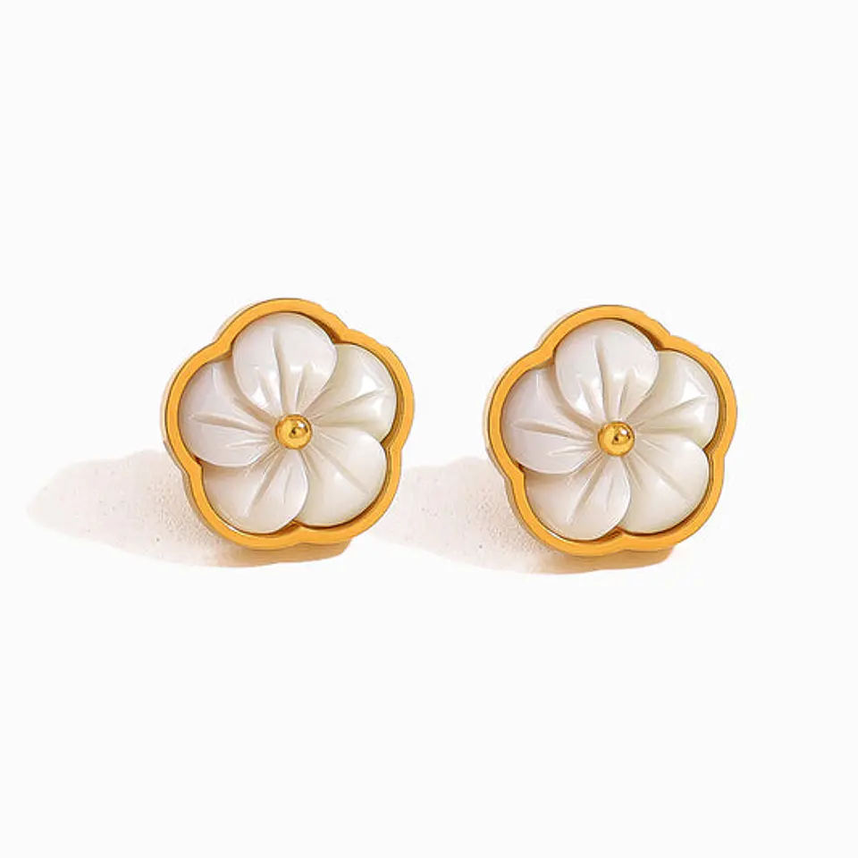 Boucles d'Oreilles Fleur Juvénile en Acier 1