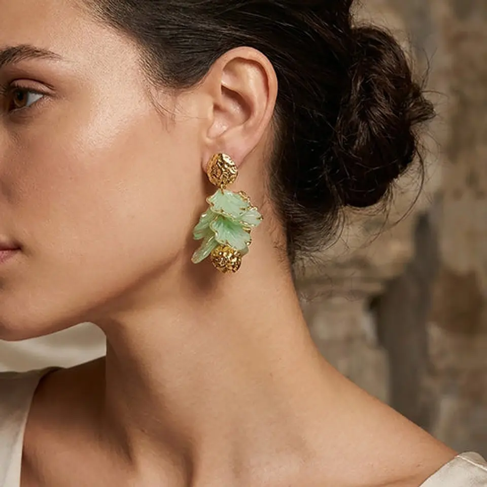 Boucles d'Oreilles Fleur en Acier, Intemporelle 1