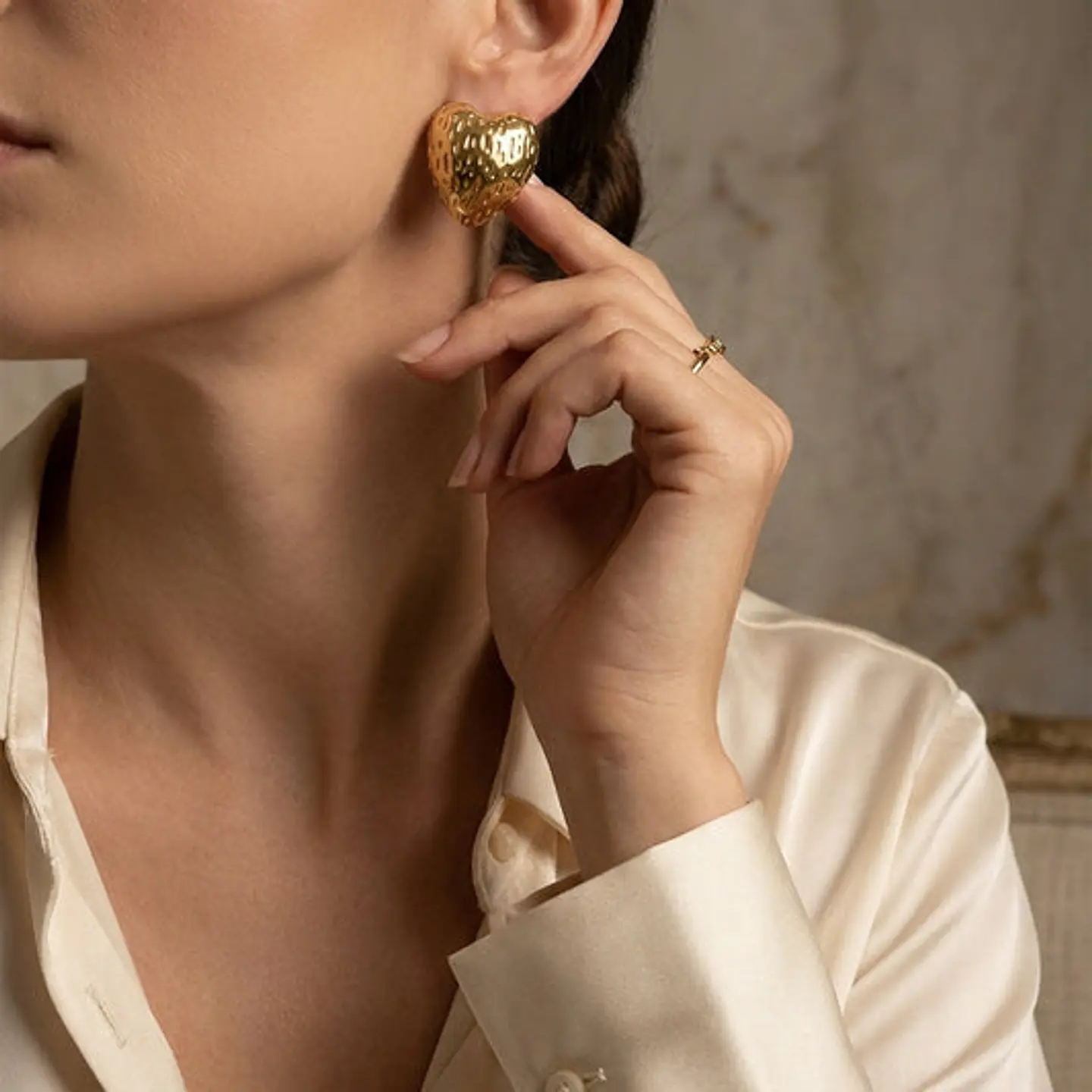 Boucles d'Oreilles Cœur en Acier, Intemporelle 27x26mm 1