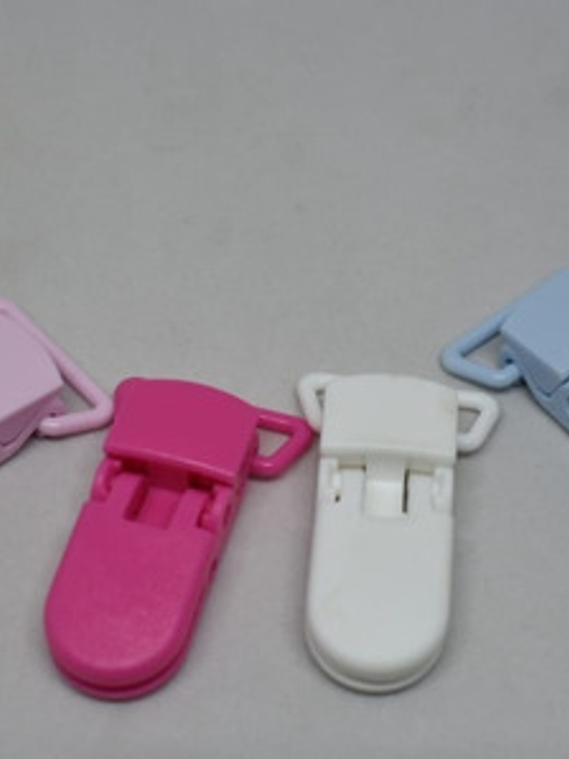 10 Sujetadores Plásticos (porta Chupetes) Colores Surtidos 4