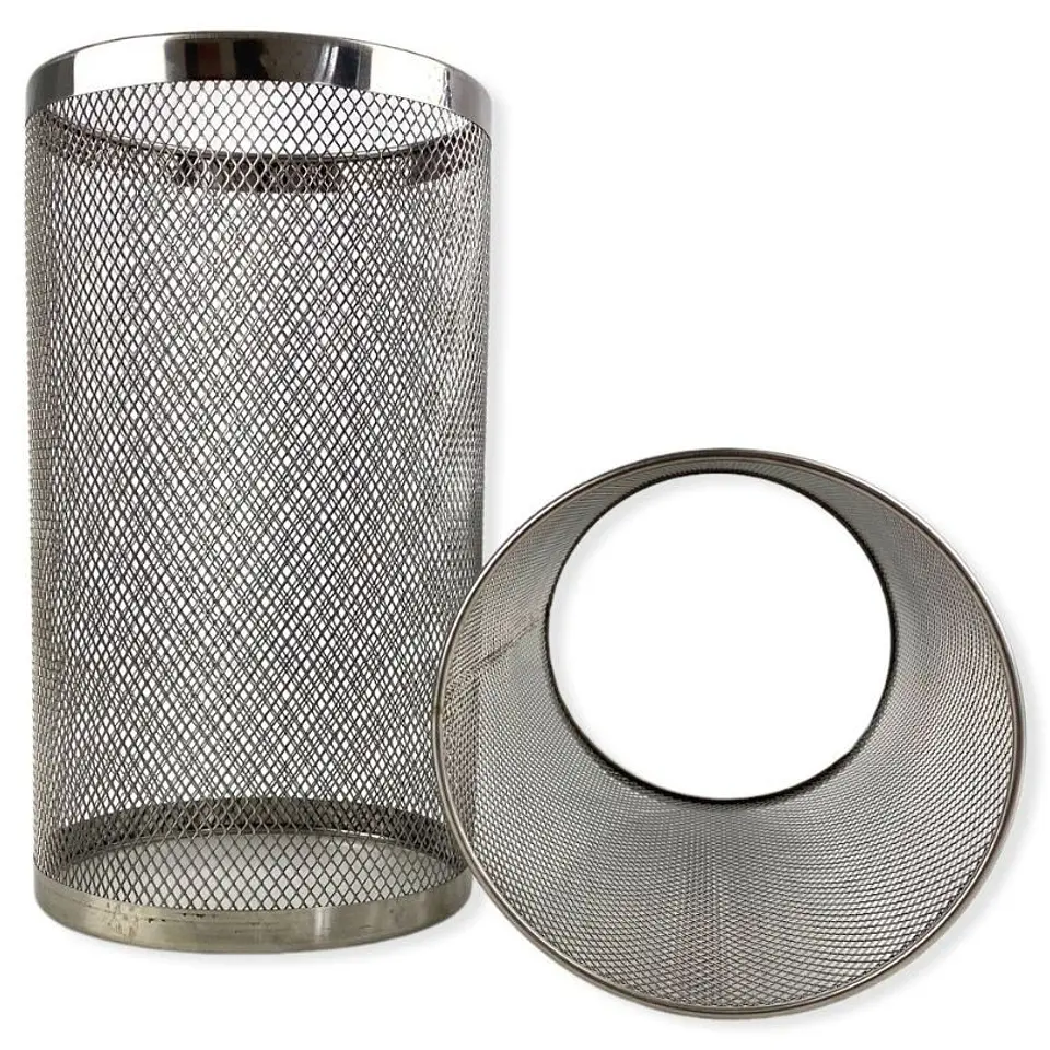 Lightweight protective grille 1