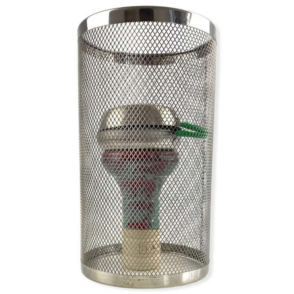 Lightweight protective grille 3