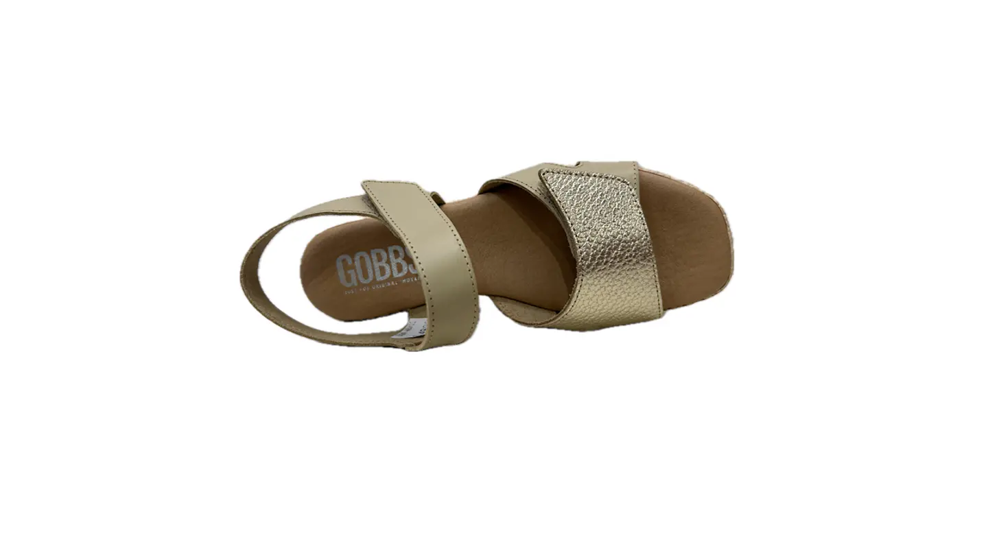 Sandália GOBBS plataforma velcro 2