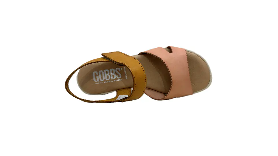 Sandália GOBBS cunha velcro  2