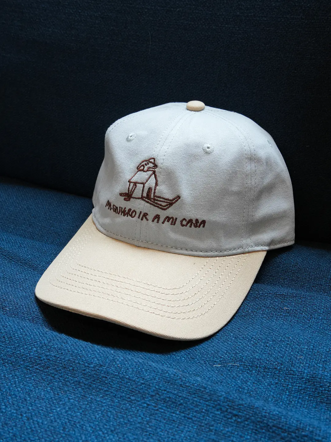 Gorro bordado - Me quiero ir a mi casa :) 4