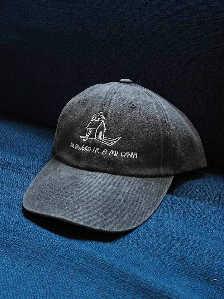 Gorro bordado - Me quiero ir a mi casa :) 6