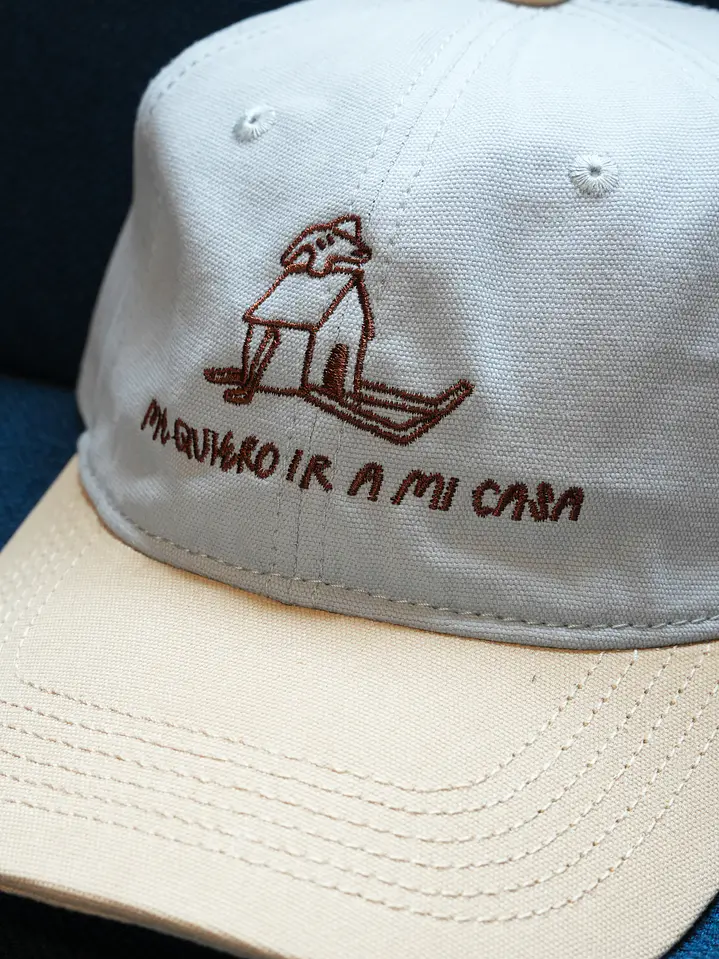 Gorro bordado - Me quiero ir a mi casa :) 5