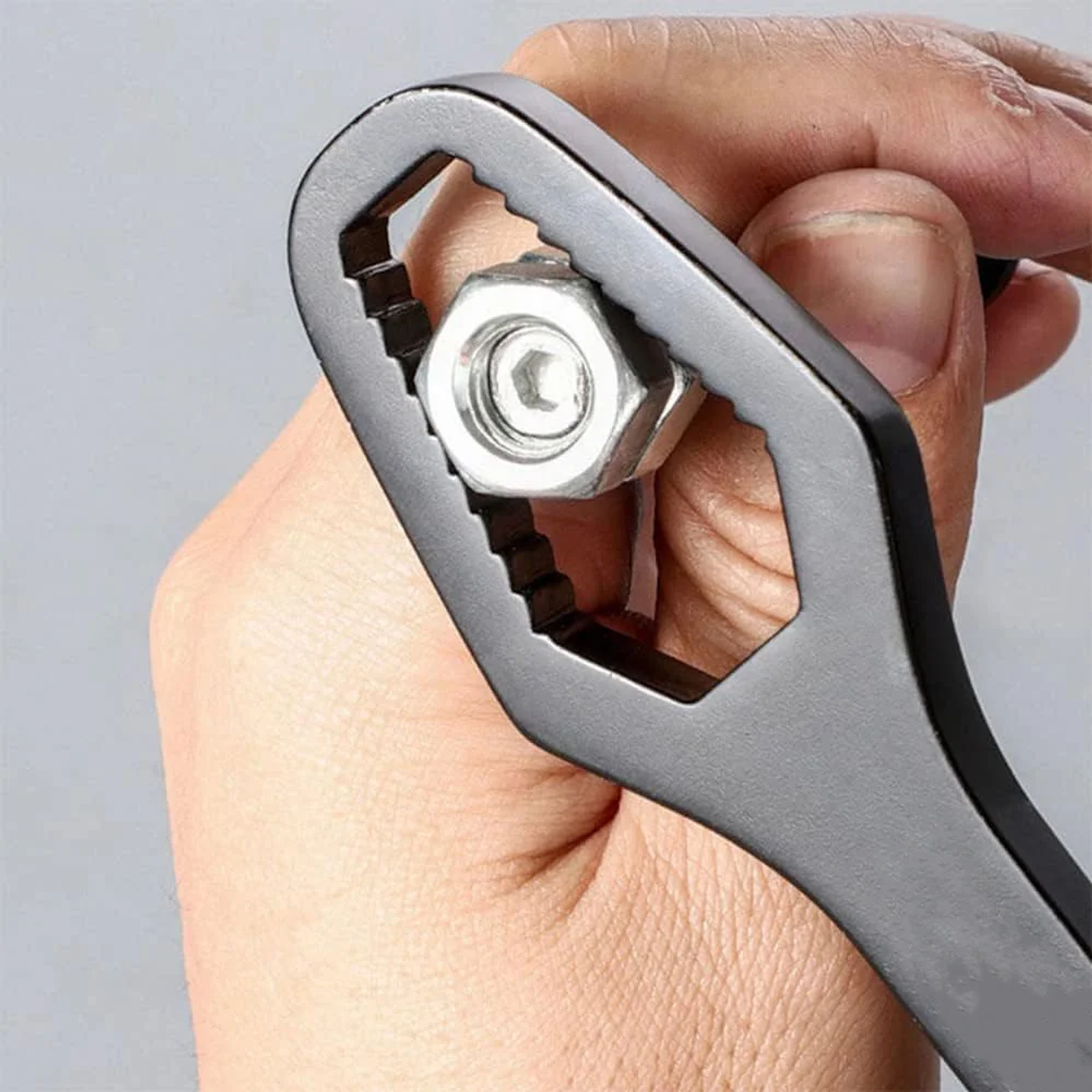 Universal 8–22mm Self-Tightening Wrench | Dual-Head Torque Spanner 2