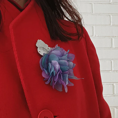Broche Bruma