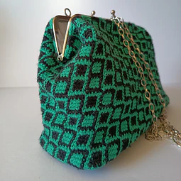 Cartera crochet Tapestry verde turquesa y negro