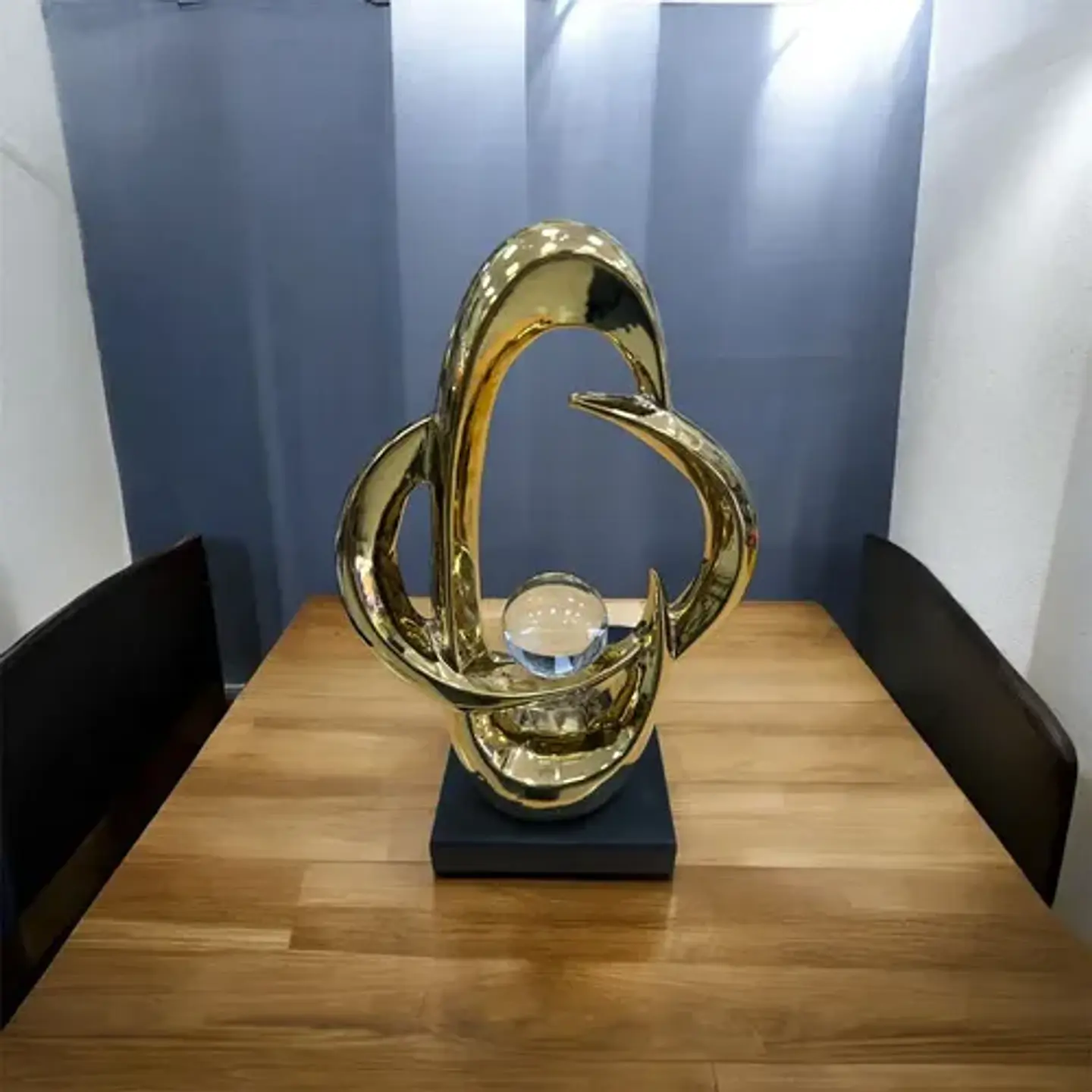 Adorno Figura Decorativa Calada Con Esfera  Elegancia 1