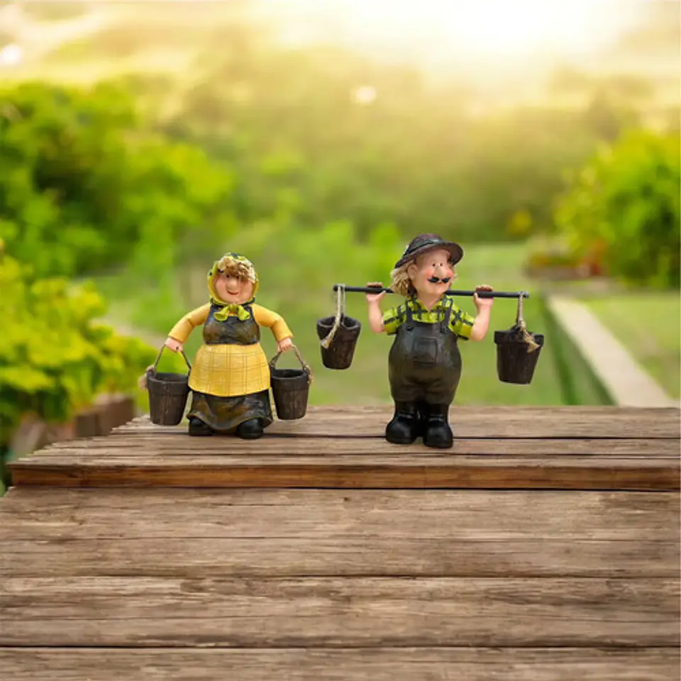 Figuras Decorativas Campesinas Con Baldes  Set De 2 Piezas 1