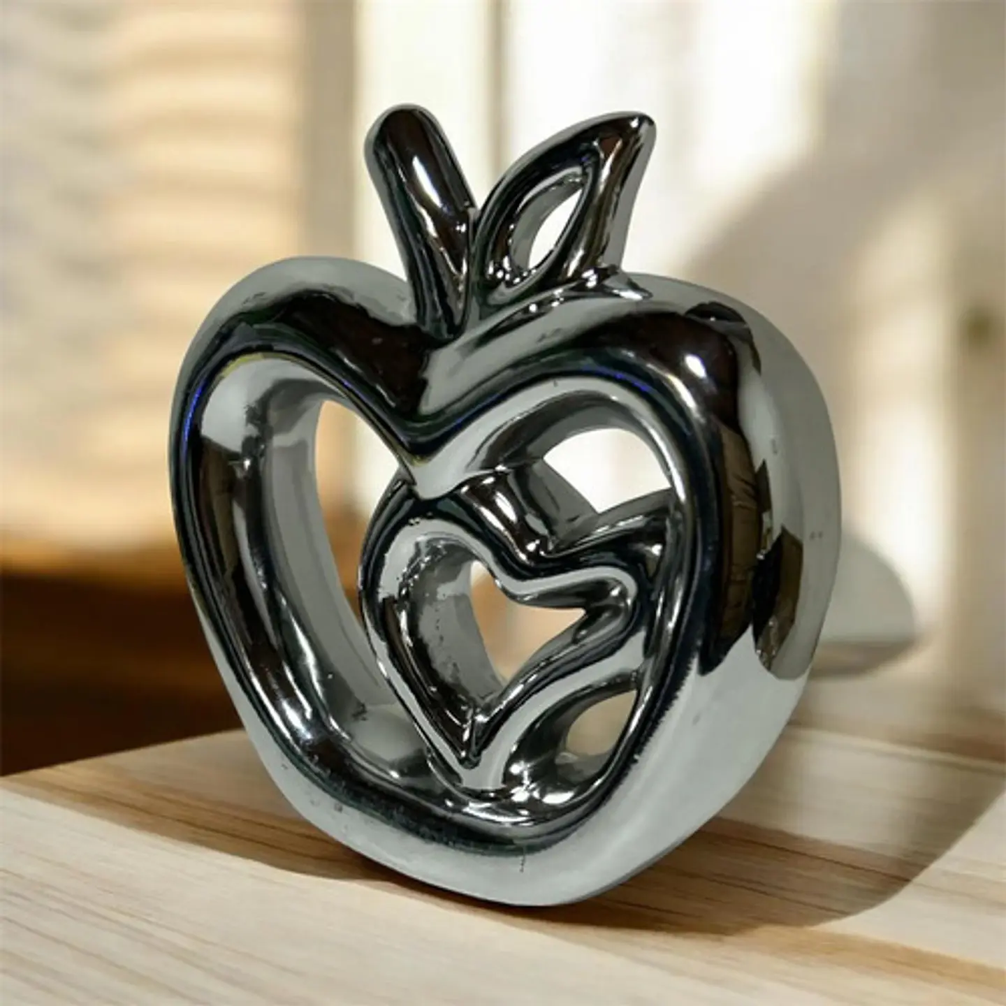 Figura Decorativa Manzana Con Corazón  Elegancia 1