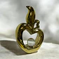 Figura Decorativa Manzana Con Corazón Y Esfera - Miniatura 1