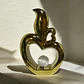 Figura Decorativa Manzana Con Corazón Y Esfera - Miniatura 2
