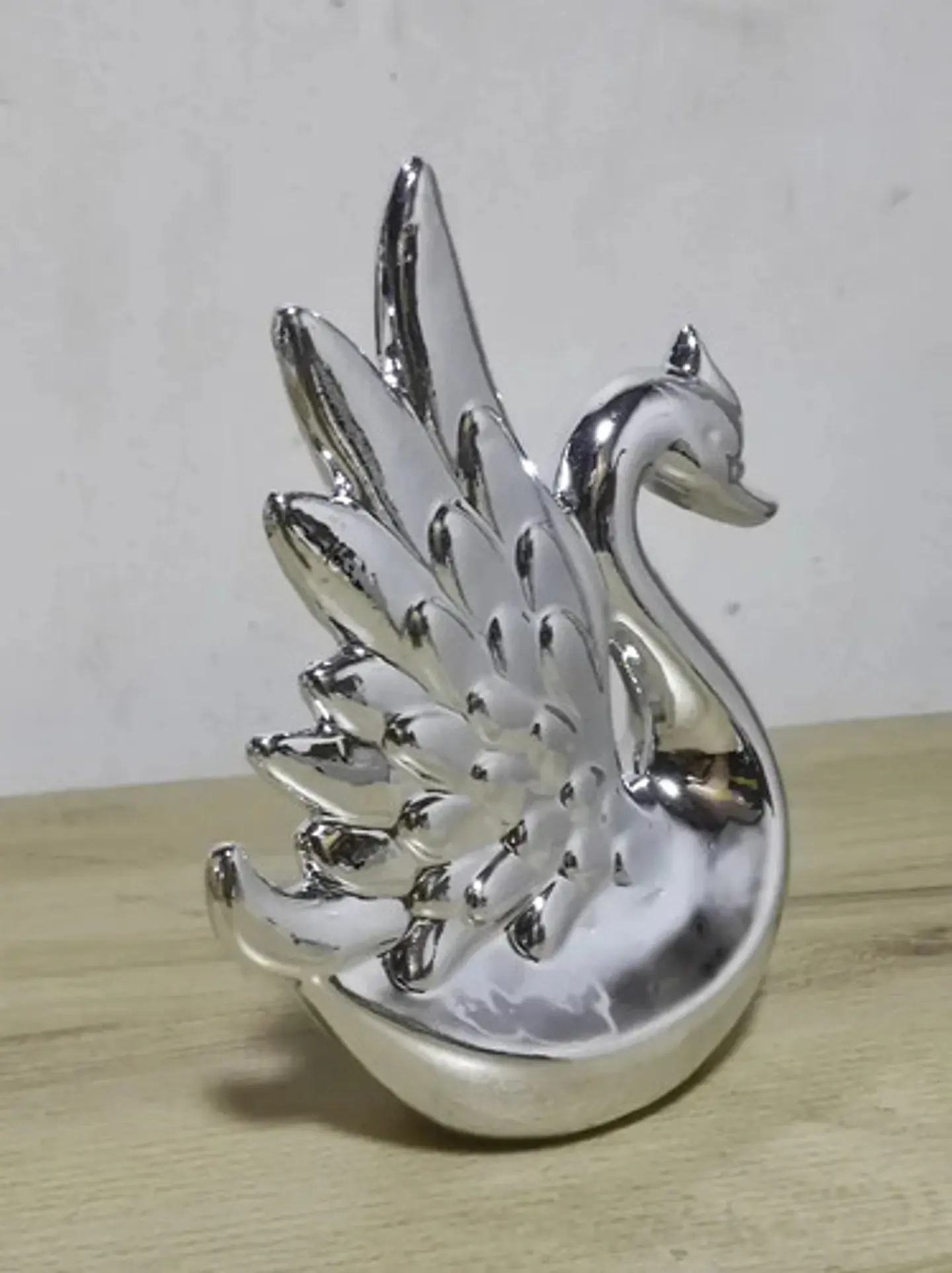 Escultura De Cisne Decorativo 16cm 2