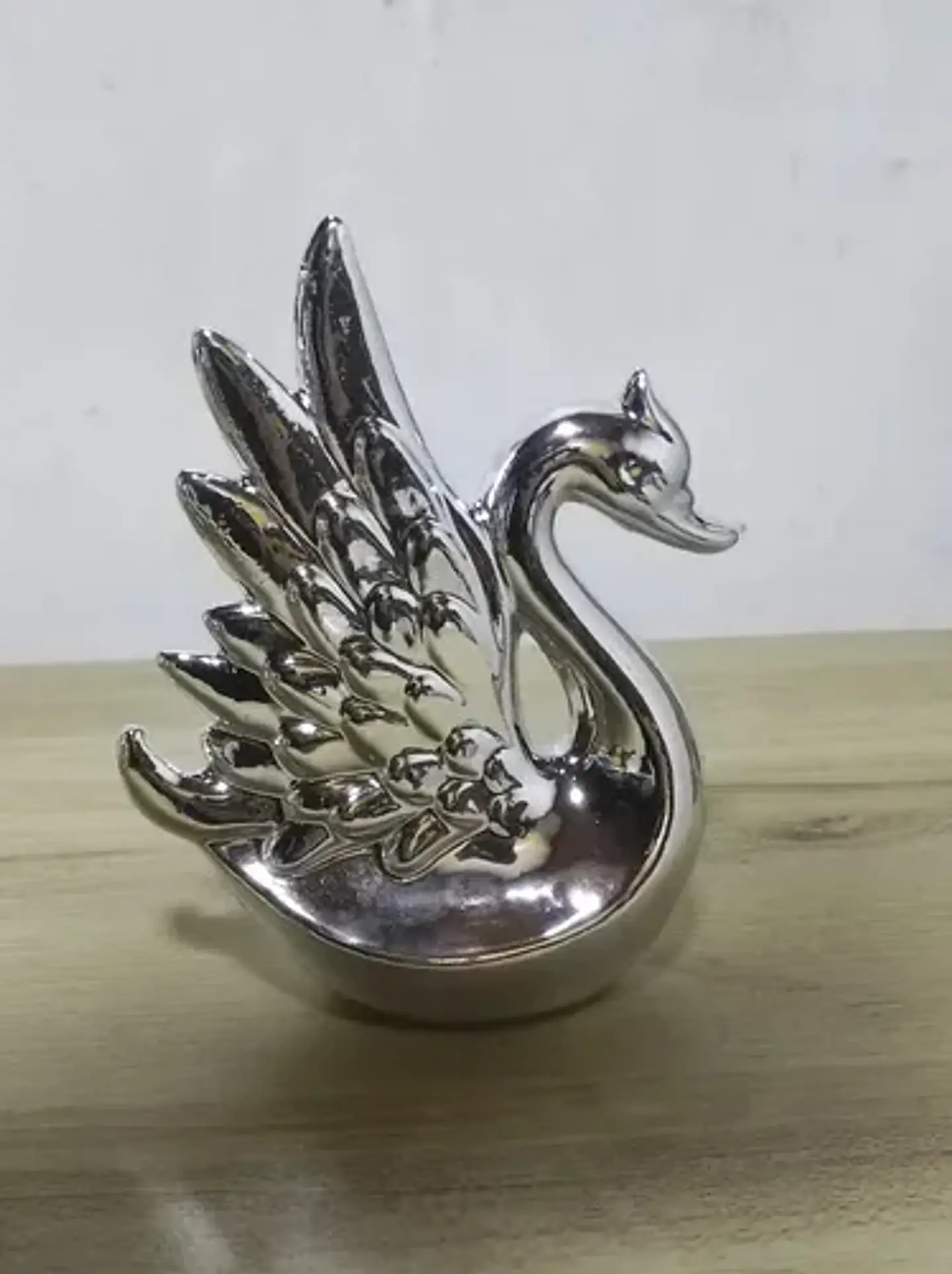 Escultura De Cisne Decorativo 16cm 4