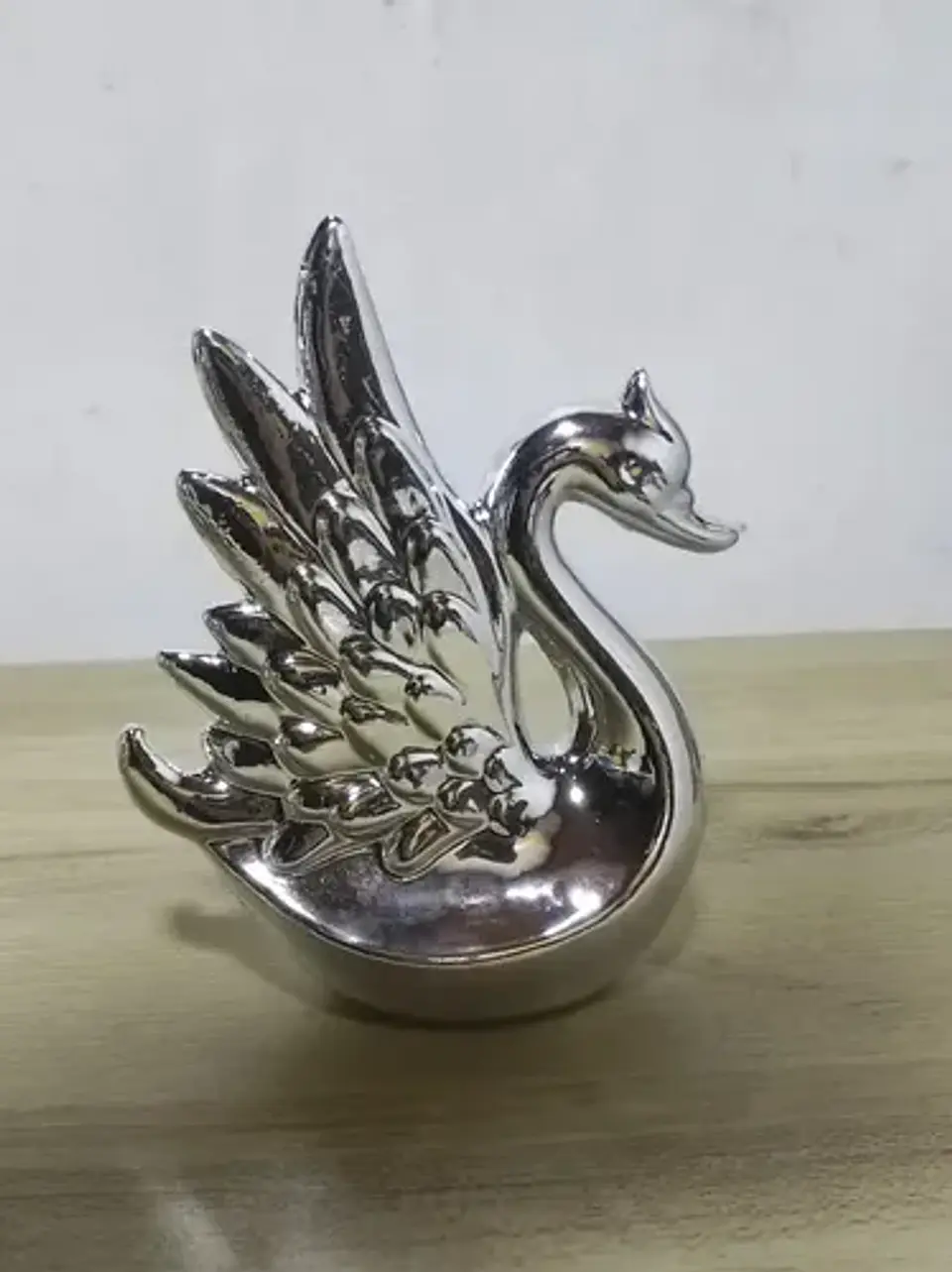 Escultura De Cisne Decorativo 16cm 4
