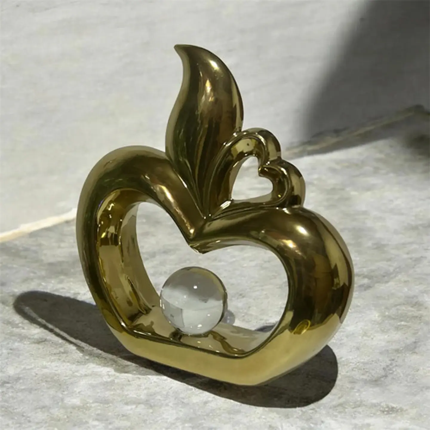 Figura Decorativa Manzana Calada Con Esfera  Elegancia 4