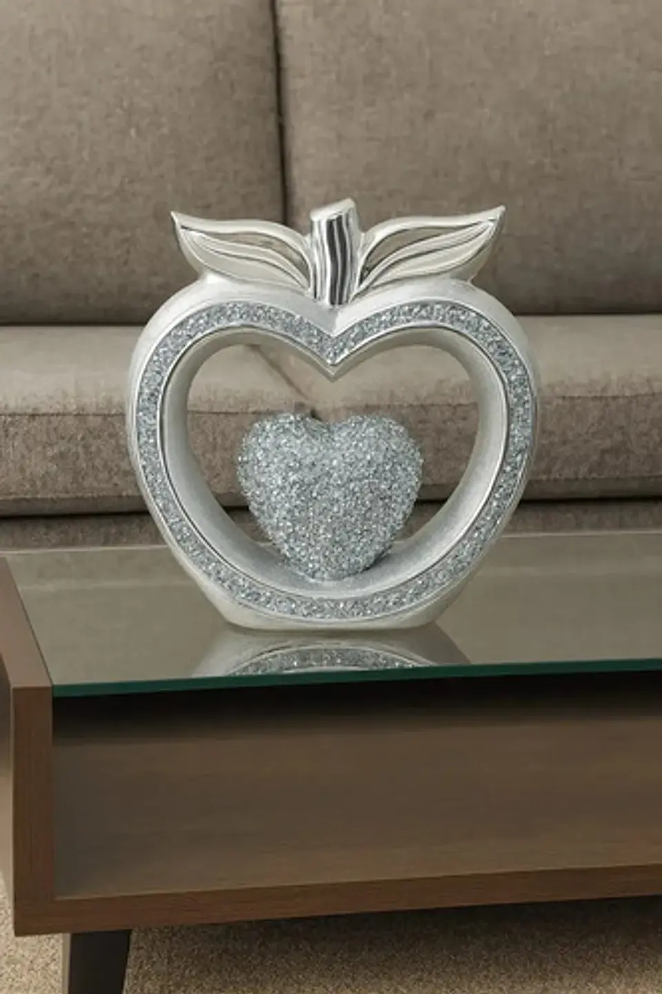 Adorno Decorativo Manzana Plateada Con Corazón Brillante 6