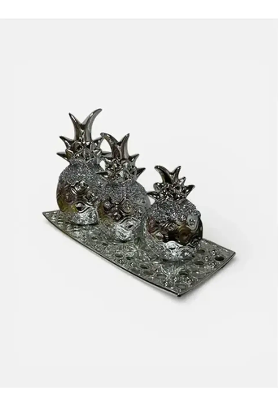 Set Decorativo De Piñas Plateadas Con Bandeja 7