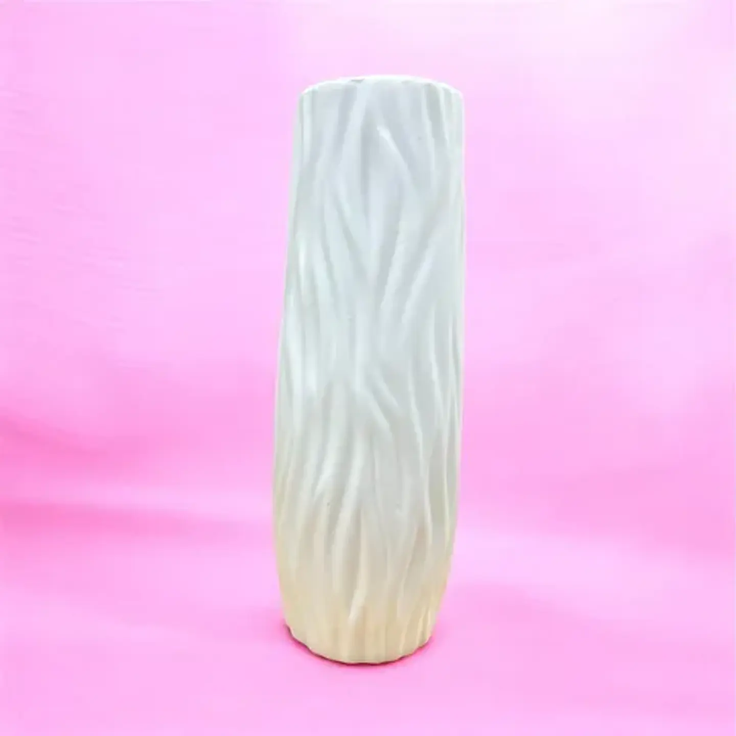 Jarrón Decorativo Moderno Con Diseño Ondulado Blanco 5
