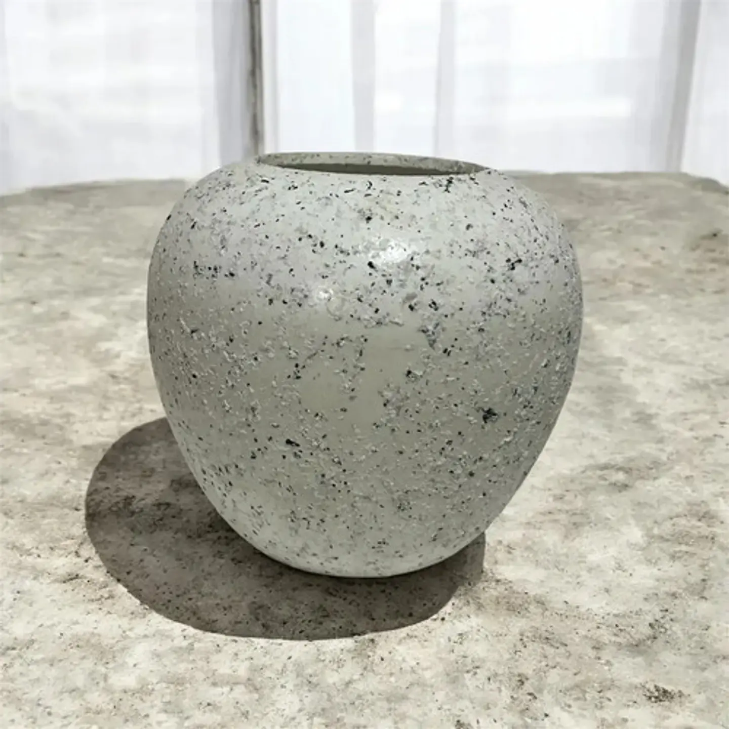 Jarron Decorativo Elegante De Ceramica Color Blanco 1