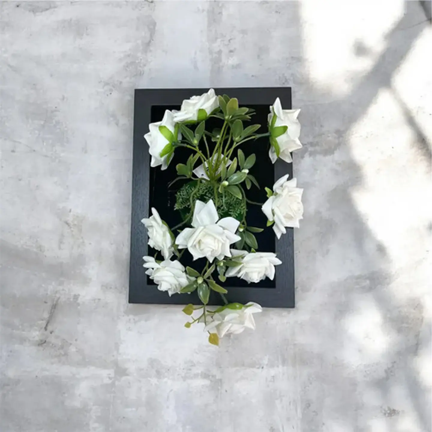 Marco Decorativo Con  Flores Que Cobran Vida 5