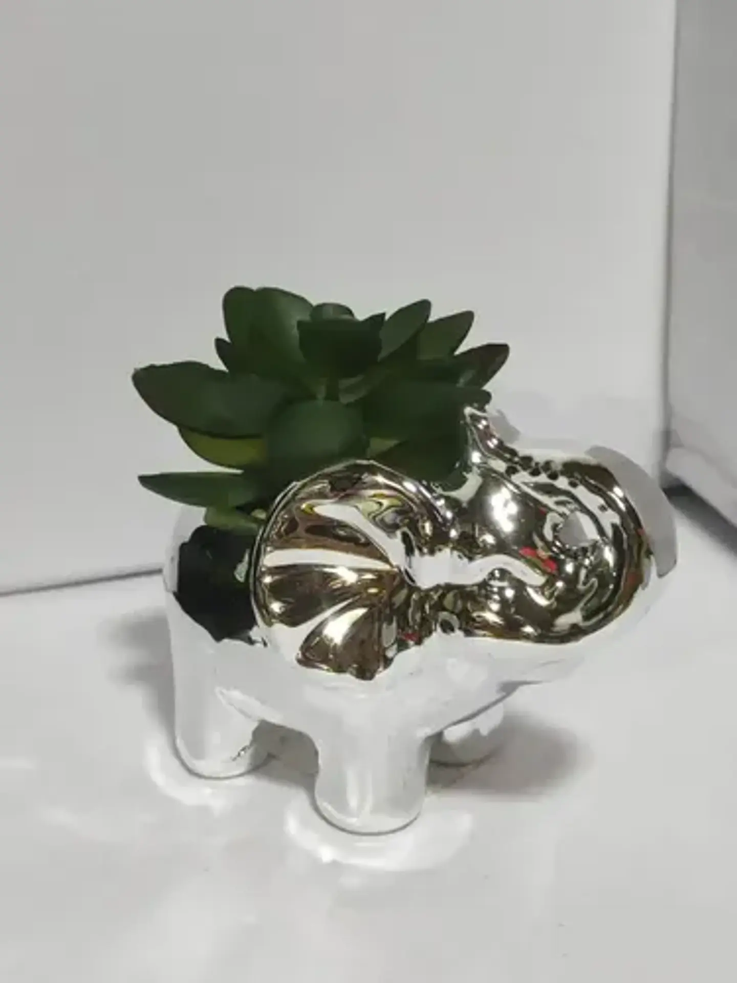 Adorno Decorativo En Forma De Elefante Con Planta Plateado P 6