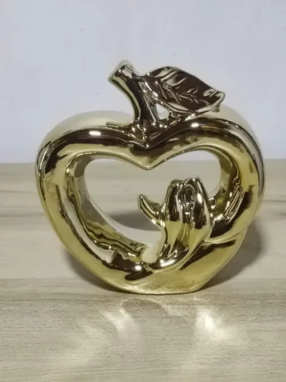 Escultura De Manzana Para Decoracion Elegante 2