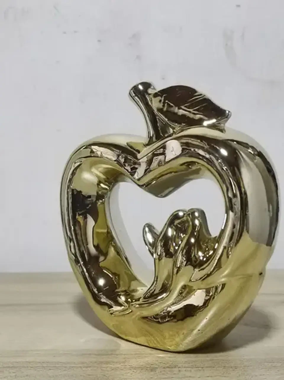 Escultura De Manzana Para Decoracion Elegante 3