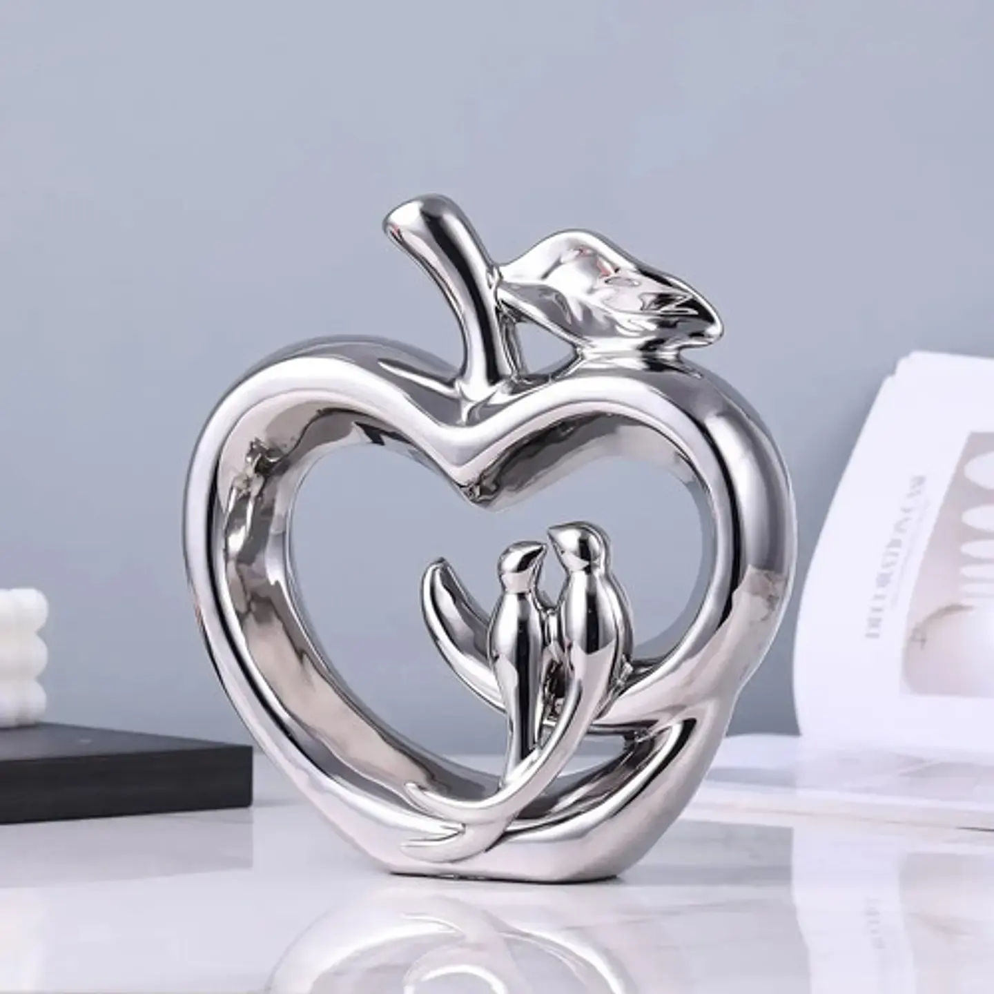 Escultura De Manzana Para Decoracion Elegante 1