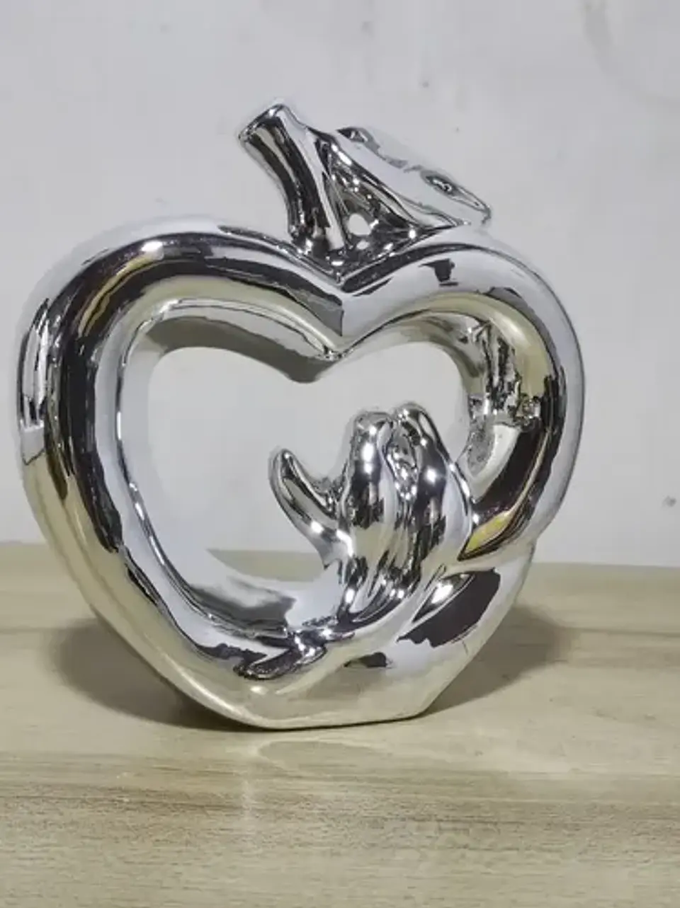Escultura De Manzana Para Decoracion Elegante 3