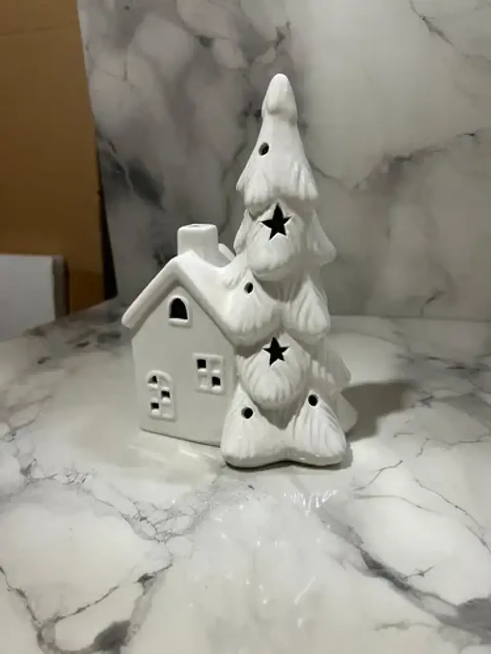 Casita Navideña De Cerámica Con Árbol Decorativo 7