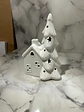Casita Navideña De Cerámica Con Árbol Decorativo - Miniatura 8