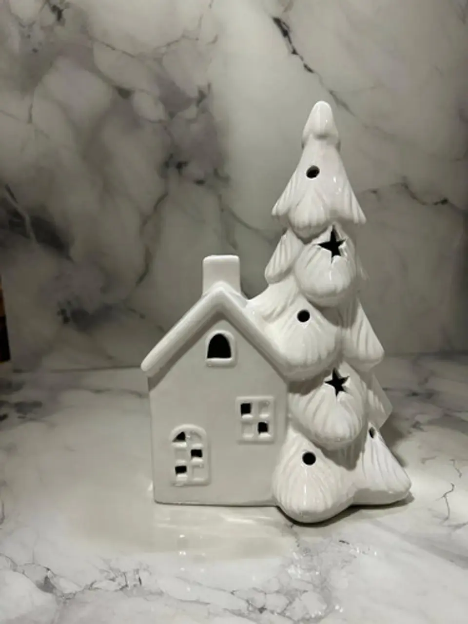 Casita Navideña De Cerámica Con Árbol Decorativo 9