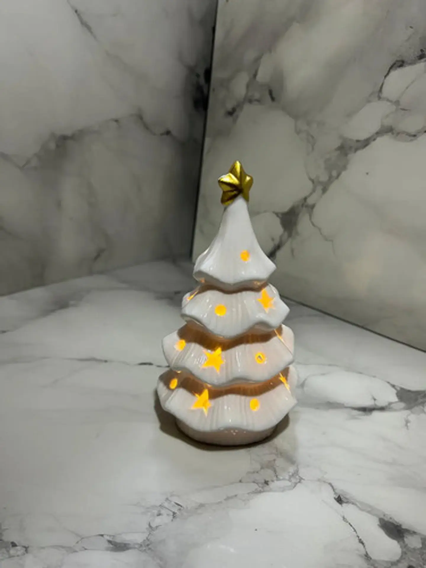 Árbol De Navidad Cerámico Blanco Con Luz Led 7