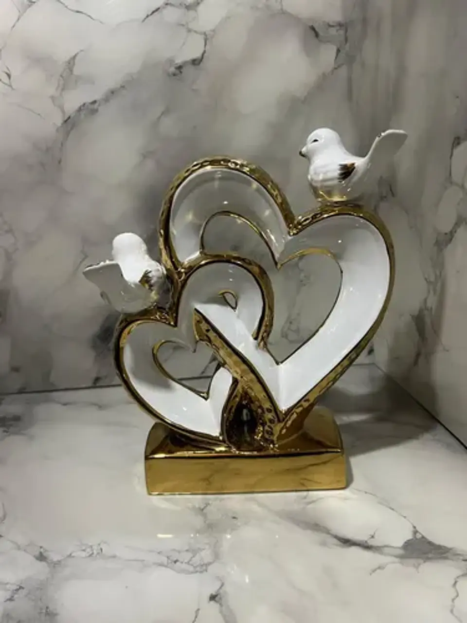Figura Decorativa De Corazones Con Pájaros Blanco Y Dorado 3