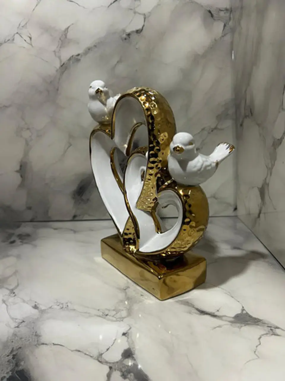 Figura Decorativa De Corazones Con Pájaros Blanco Y Dorado 5