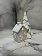 Casita Navideña De Cerámica Con Árbol Decorativo Pequeño - Miniatura 3