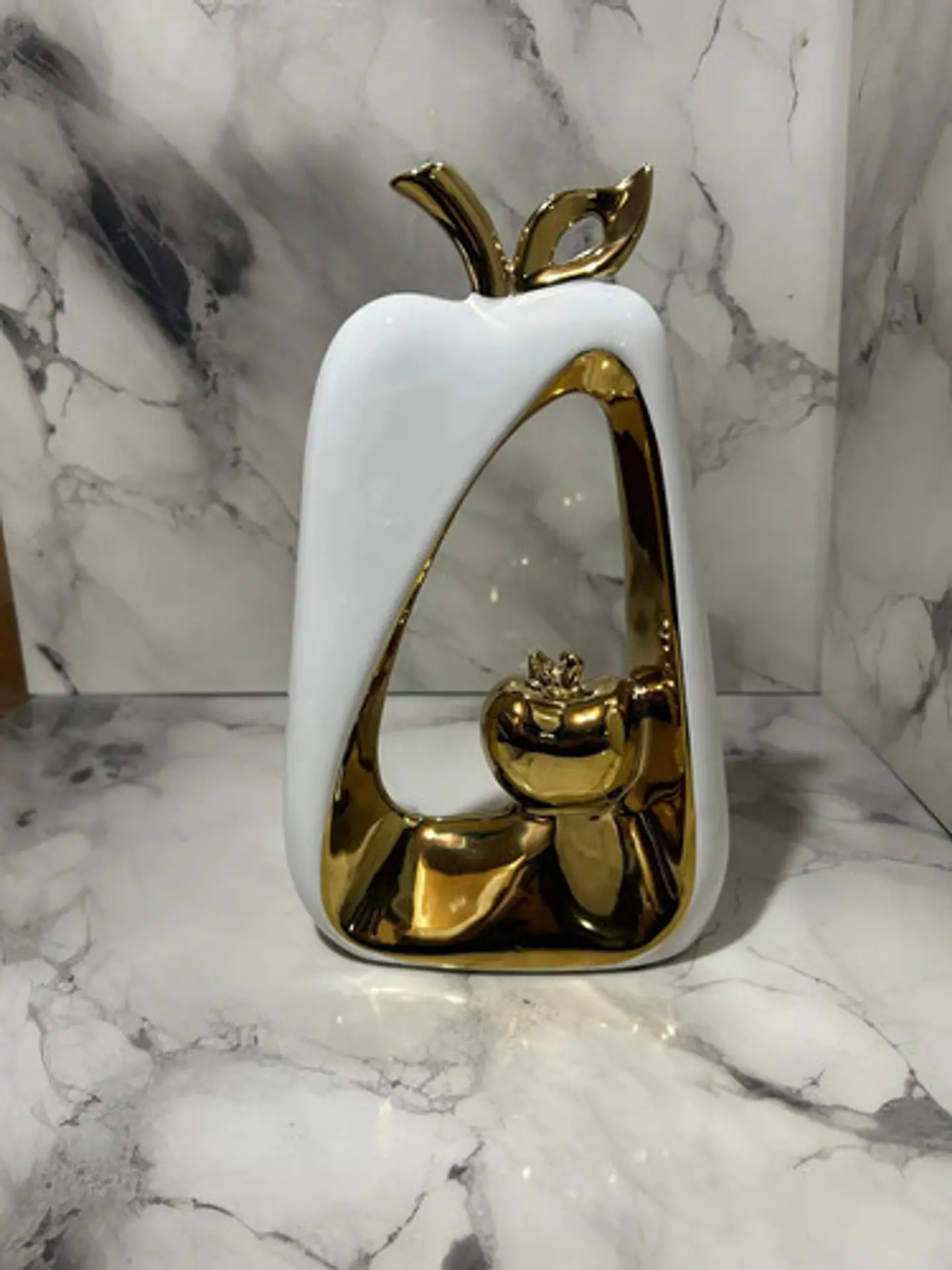 Adorno Decorativo En Forma De Manzana Dorado Y Blanco 3