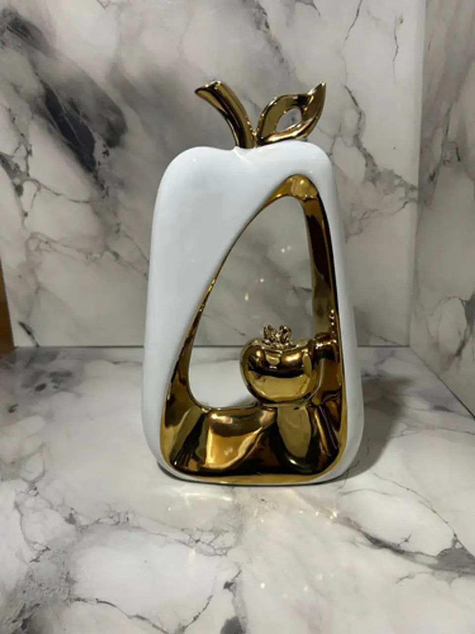 Adorno Decorativo En Forma De Manzana Dorado Y Blanco 3