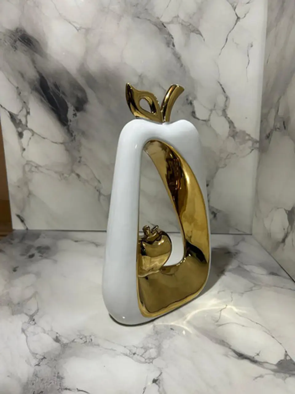 Adorno Decorativo En Forma De Manzana Dorado Y Blanco 4