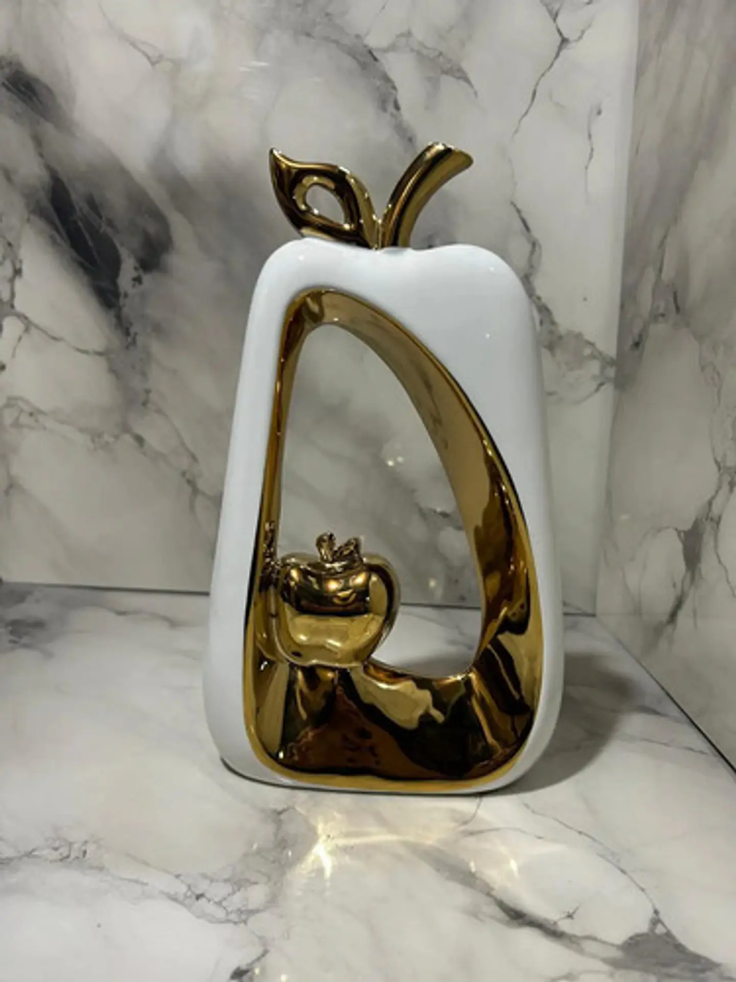 Adorno Decorativo En Forma De Manzana Dorado Y Blanco 6