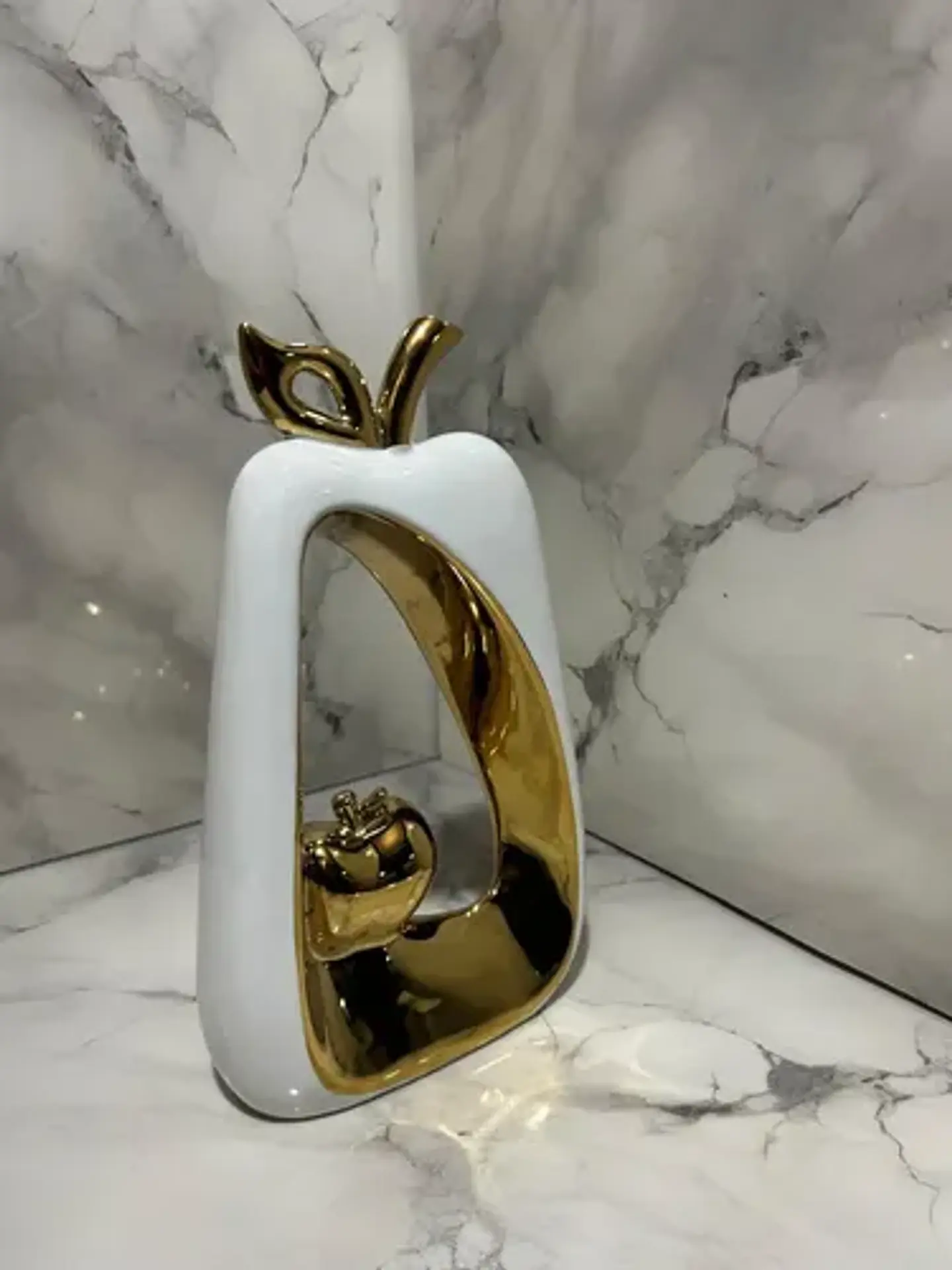 Adorno Decorativo En Forma De Manzana Dorado Y Blanco 7